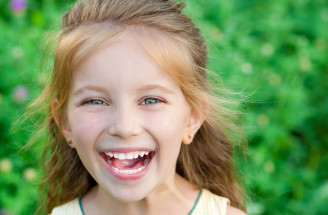 Ako vychovať šťastné dieťa? TOTO je 9 stratégií na pestovanie pozitívneho myslenia u detí!