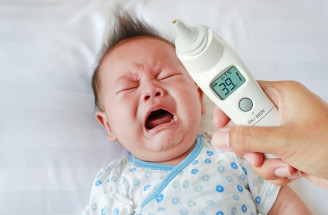 Horúčka u detí a zvýšená teplota: Kedy radšej spozornieť?