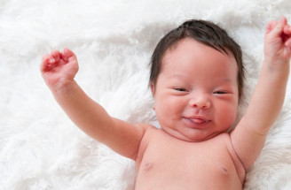 Morov reflex u bábätka: Vzniká už v maternici a sám zaniká. Ale čo ak nezmizne?