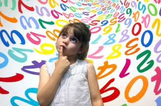 Dyskalkúlia: Keď matematika spôsobuje stres – ako ju rozpoznať a pomôcť dieťaťu?