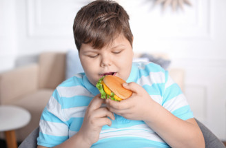 Detská obezita: Ako ju rozpoznať a čo ju spôsobuje? Kedy hrozia zdravotné riziká?