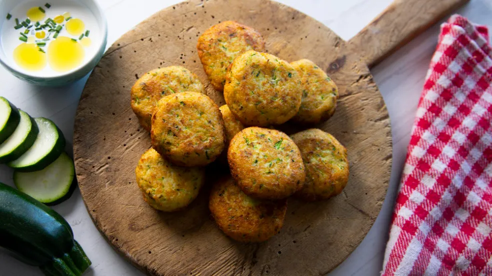 Pečené cuketové „nugetky“ s parmezánom