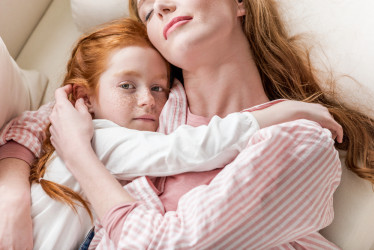 Je výchova dievčat stresujúcejšia ako výchova chlapcov? Možno viac, než si myslíme