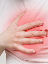 Zápal prsníka pri dojčení – aké príznaky upozorňujú na mastitídu a aká je liečba?