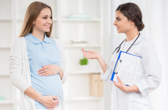 Vyšetrenie moču v tehotenstve: Kedy sa robí a čo všetko môže odhaliť?