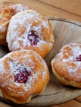 Najlepšie recepty na šišky, ktoré si zamiluje celá rodina – tradičné, jogurtové aj pečené