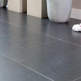 Chcete, aby vaša dlažba a obklady vyzerali ako nové? Tieto rady vám pomôžu k dokonalému výsledku
