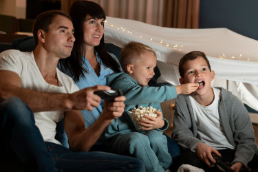 Rodinné filmy na jesenné večery: výber podľa veku a nálady